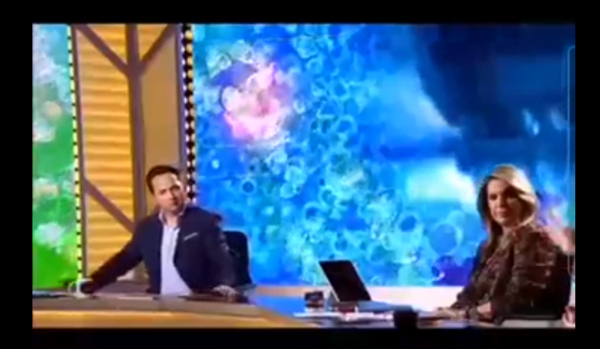 Iker Jimenez. Mesa Redonda Sobre Obligatoriedad De La Vacuna Viddle