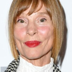 Leigh Taylor Young 140030743601795 Nm Large